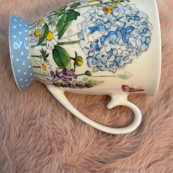 NWT Burton & Burton Floral Egg Blue Hydrangea Mug / Fondanista Vintage - Picture 7 of 10